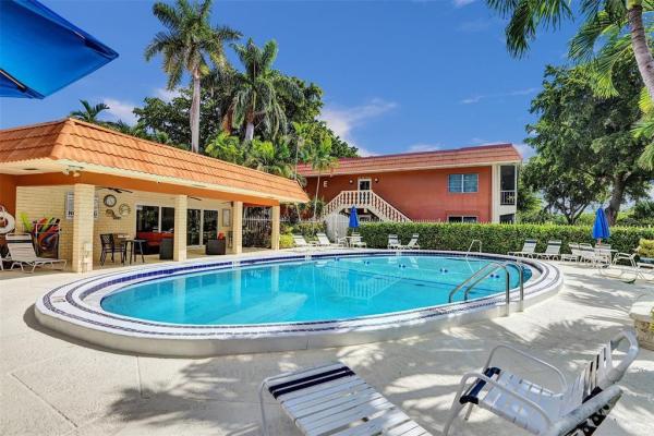 Manor Grove Village, 1920 NE 1st Ter #110H, Wilton Manors, Florida 33305, image 1