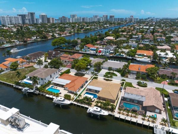 Coral Ridge Country Club, 3071 NE 47th St, Fort Lauderdale, Florida 33308, image 1