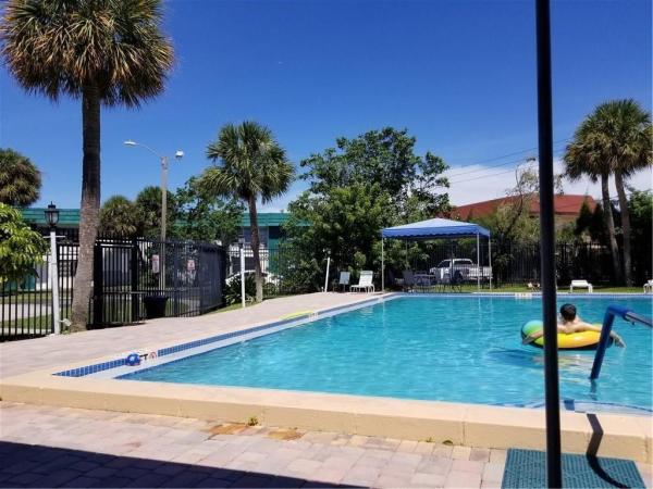 Castle Gardens, 4751 NW 21st St #618, Lauderhill, Florida 33313, image 1