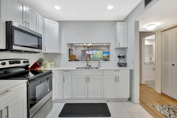Cambridge At Century Village, 1200 SW 124th Ter #404 O, Pembroke Pines, Florida 33027, image 1