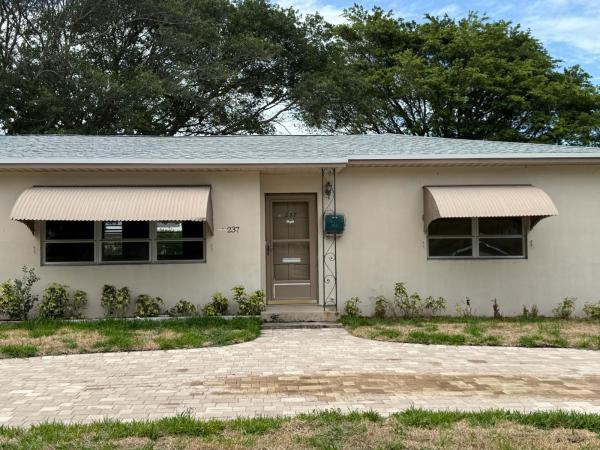 Kelsey City, 237 E Ilex Dr, West Palm Beach, Florida 33403, image 1