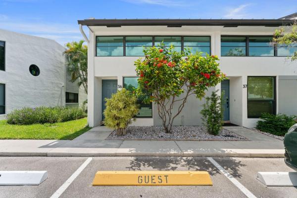 Cobble East, 3900 NE 18th Ave #36H, Oakland Park, Florida 33334, image 1