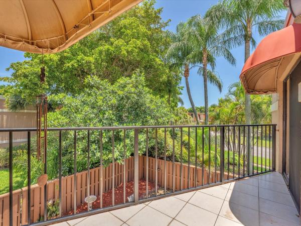 Banyan Lake, 8195 Thames Blvd #C, Boca Raton, Florida 33433, image 1