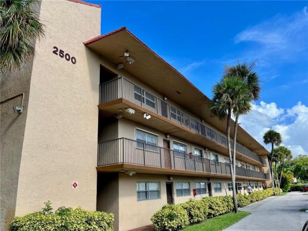 Country Club Manor, 2500 Coral Springs Dr #209, Coral Springs, Florida 33065, image 1