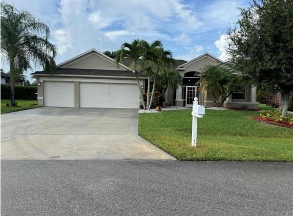 Palm Lake Gardens, 2811 E Serenity Cir S, Fort Pierce, Florida 34981, image 1