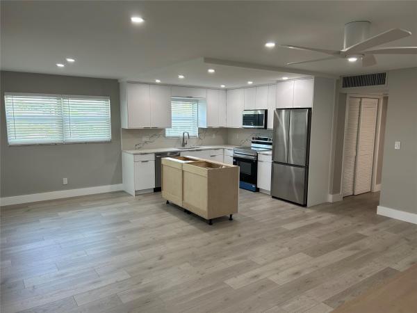Maybury Mansions, 5200 NE 24th Ter #C-201, Fort Lauderdale, Florida 33308, image 1