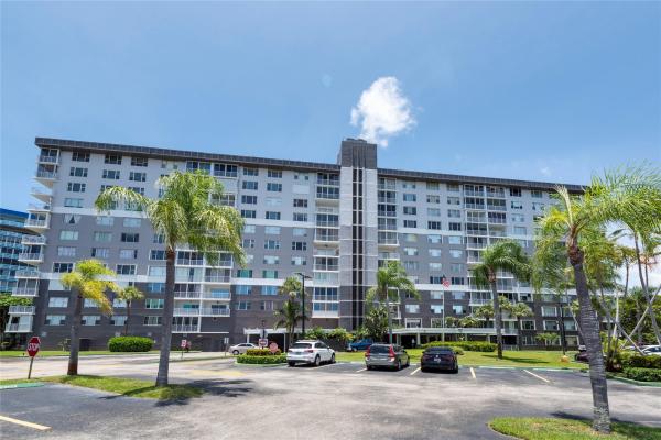 Hillcrest, 3850 Washington St #710, Hollywood, Florida 33021, image 1