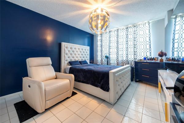 Hillcrest, 3850 Washington St #710, Hollywood, Florida 33021, image 3