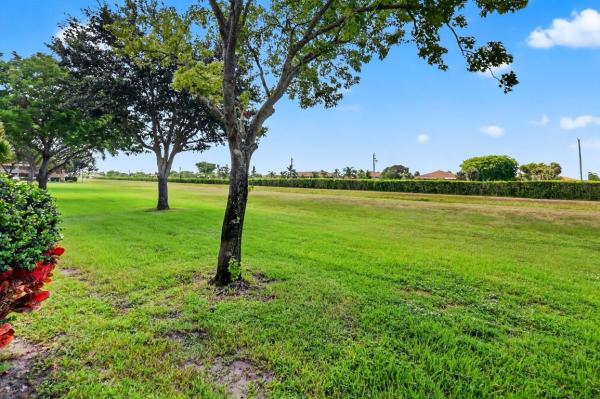 Regal Shores South At Coral Lakes, 5914 Regal Glen Dr #109, Boynton Beach, Florida 33437, image 2