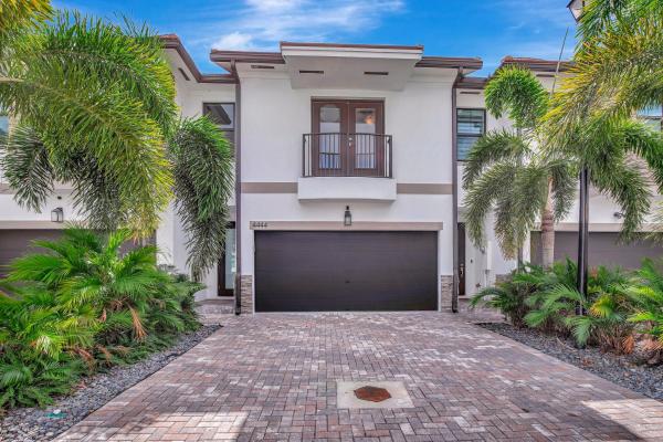 Aqua Bella, 4444 E Aqua Bella Ln #10, Fort Lauderdale, Florida 33312, image 1
