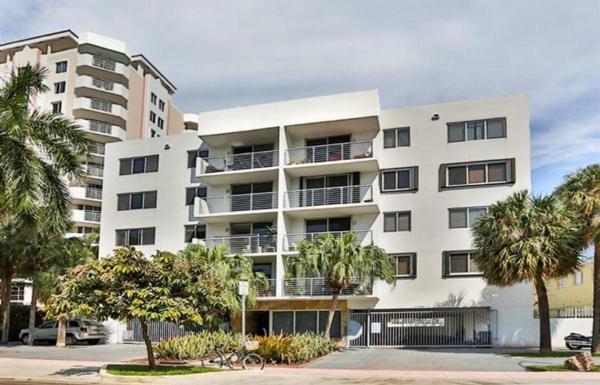 Bay Point East, 1605 Bay Rd #304, Miami Beach, Florida 33139, image 1