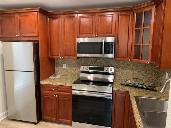Hidden Oaks Townhouses, 1700 NW 4th Ave, Boca Raton, Florida 33432, image 1