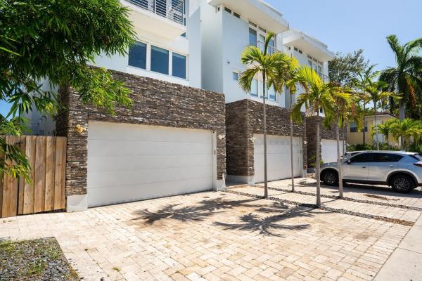 Coral Ridge Galt, 2808 NE 30th St, Fort Lauderdale, Florida 33306, image 1