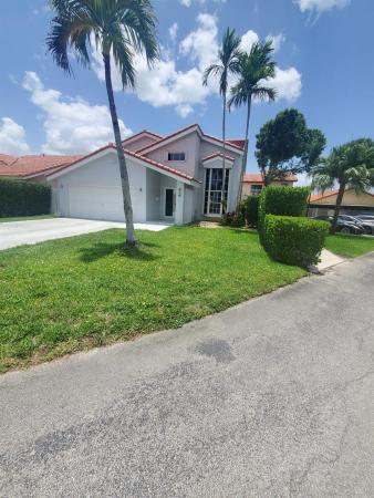 18868 NW 83rd Pl, Hialeah, Florida 33015, image 1