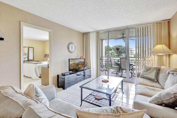 Pine Island Ridge, 9311 Orange Grove Dr #210, Davie, Florida 33324, image 1