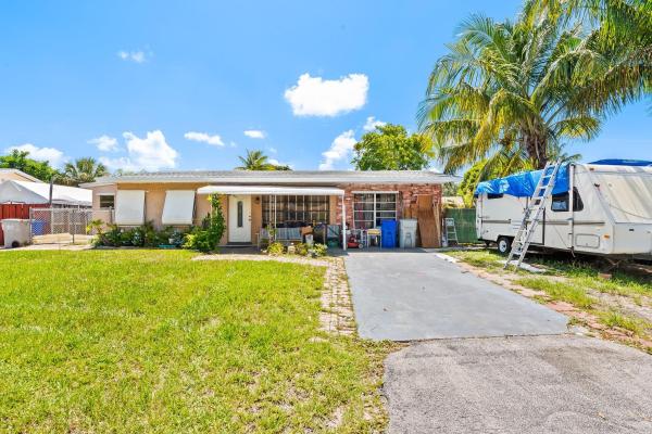 Cresthaven, 2741 NE 8th Ave, Pompano Beach, Florida 33064, image 1