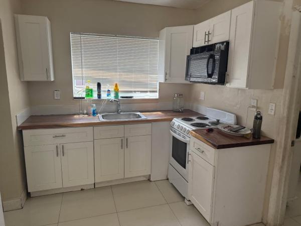 1942 Buchanan St, Hollywood, Florida 33020, image 1