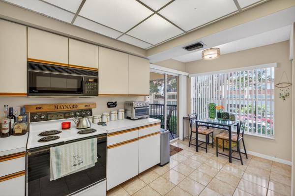 Cabana Bay Village, 2121 S Ocean Blvd #506, Lauderdale By The Sea, Florida 33062, image 1