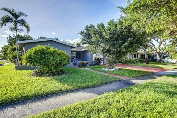 Hollywood Hills, 1700 N 47th Ave, Hollywood, Florida 33021, image 1