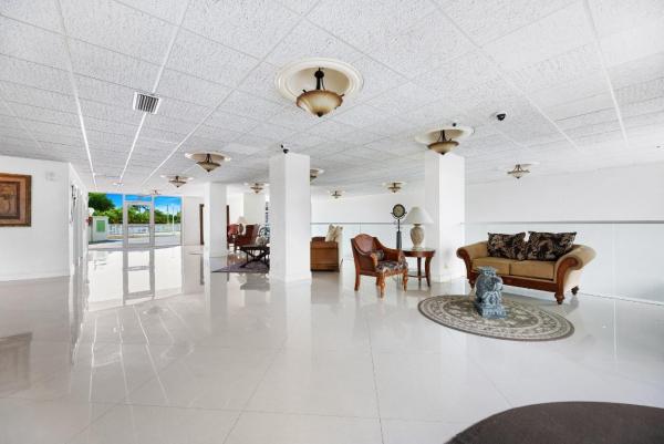 Embassy Tower, 2715 N Ocean Blvd #17D, Fort Lauderdale, Florida 33308, image 3