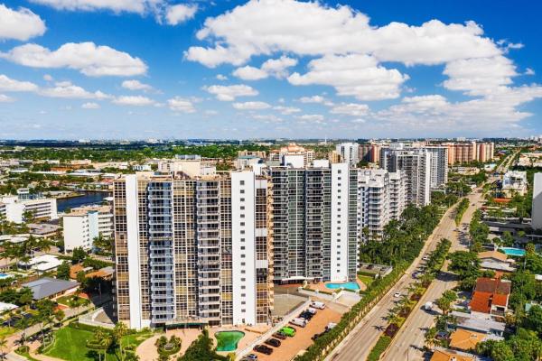 Embassy Tower, 2715 N Ocean Blvd #17D, Fort Lauderdale, Florida 33308, image 1