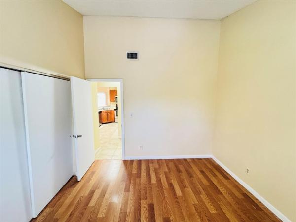 Summer Lake, 3449 NW 44th St #202, Oakland Park, Florida 33309, image 1