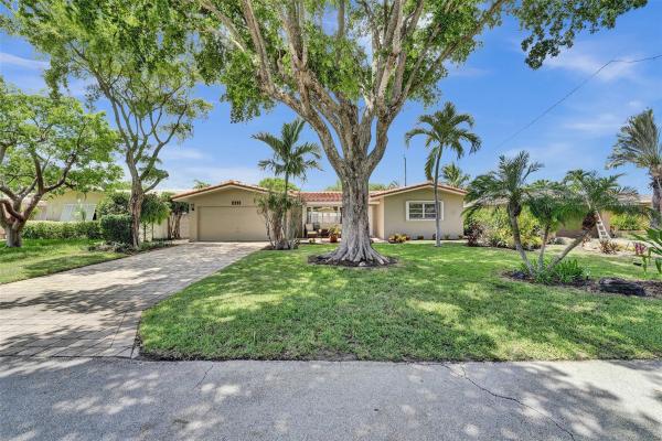 Knoll Ridge, 2111 NE 54th Ct, Fort Lauderdale, Florida 33308, image 1
