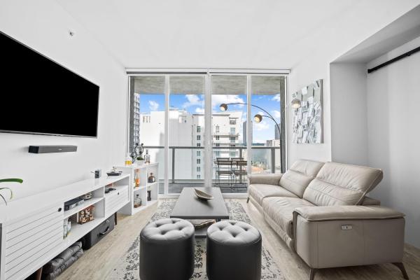 Vizcayne North, 244 Biscayne Blvd #2210, Miami, Florida 33132, image 1