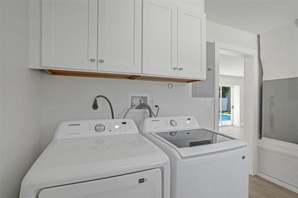 Lighthouse Point Residential, 2111 NE 35th St, Lighthouse Point, Florida 33064, image 1