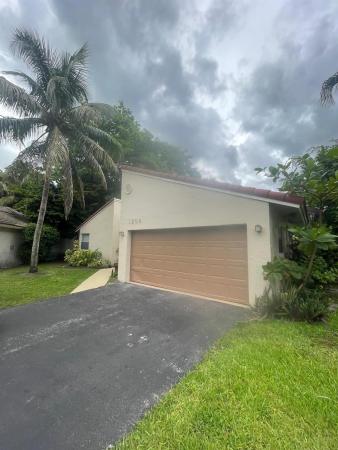 Spring Circle Villas, 1209 Spring Circle Dr, Coral Springs, Florida 33071, image 1