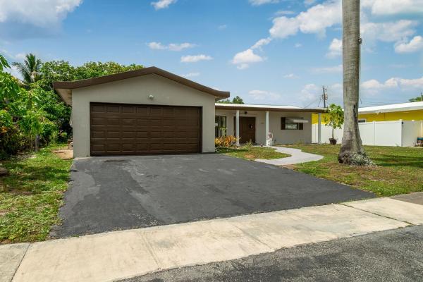 3690 NW 26th St, Lauderdale Lakes, Florida 33311, image 1