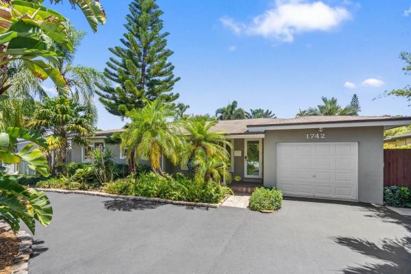 Coral Estates, 1742 NE 28th Dr, Wilton Manors, Florida 33334, image 1
