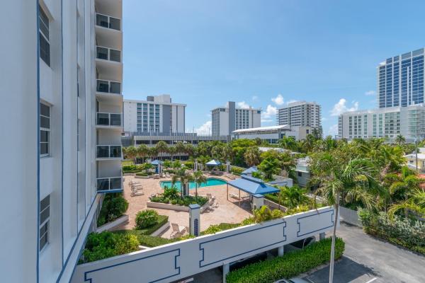 Birch Crest, 336 N Birch Rd #4F, Fort Lauderdale, Florida 33304, image 1