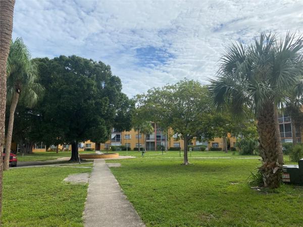 Heritage Circle, 4354 NW 9th Ave #14-1E, Deerfield Beach, Florida 33064, image 1
