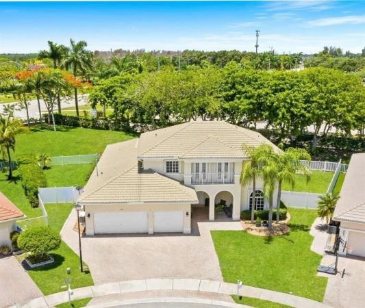 Laguna Isles, 6893 SW 194th Ave, Pembroke Pines, Florida 33332, image 1