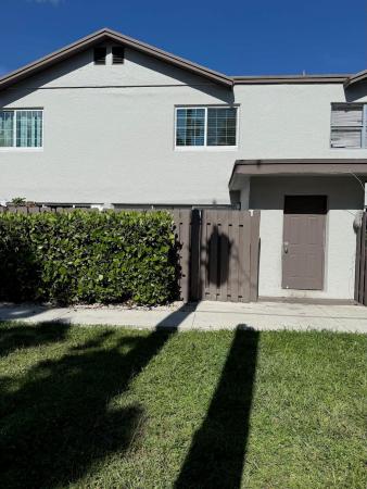 Loch Lomond, 3001 NW 5th Ter #2, Pompano Beach, Florida 33064, image 1