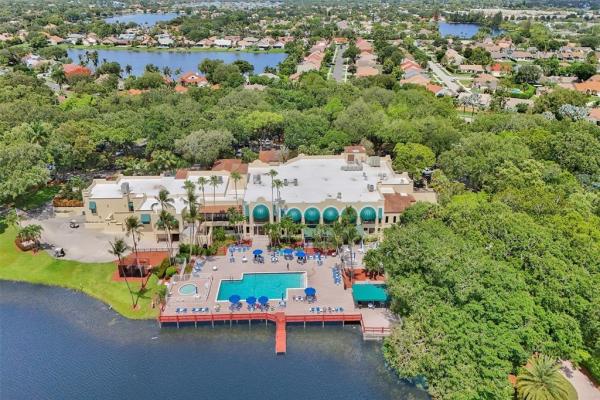 Poinciana Place Of Pine Island Ridge, 9480 Poinciana Pl #410, Davie, Florida 33324, image 1