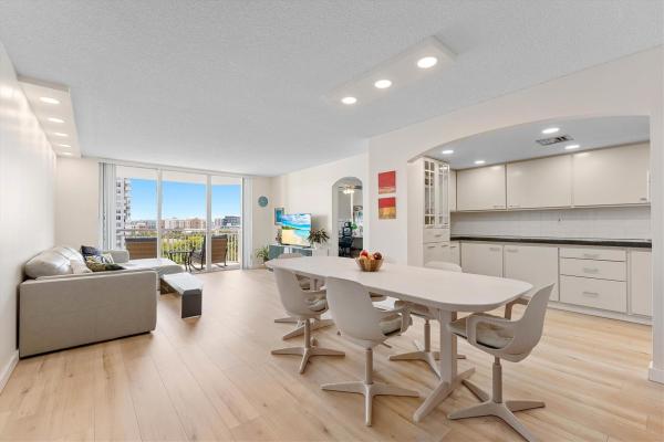 Del Prado, 18081 Biscayne Blvd #902-4, Aventura, Florida 33160, image 1