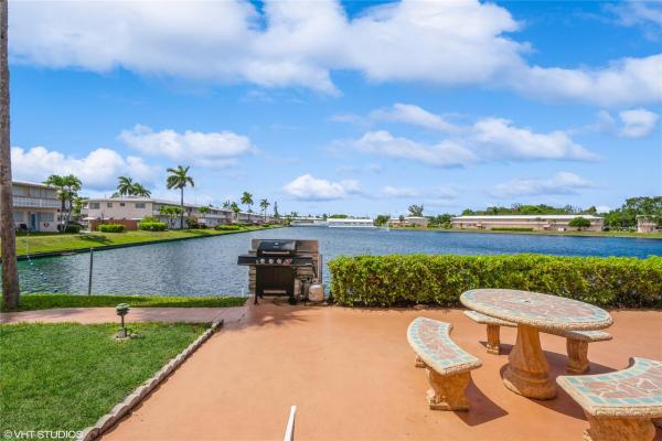 1050 SW 11th St #4, Hallandale Beach, Florida 33009, image 1