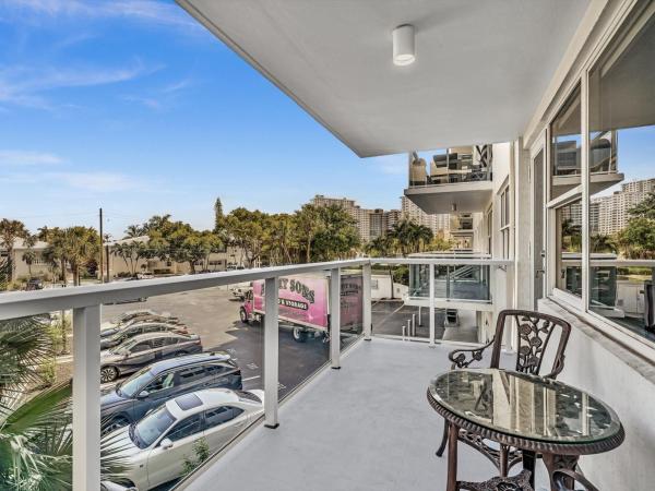 Coral Ridge Towers East, 3300 NE 36th St #203, Fort Lauderdale, Florida 33308, image 1