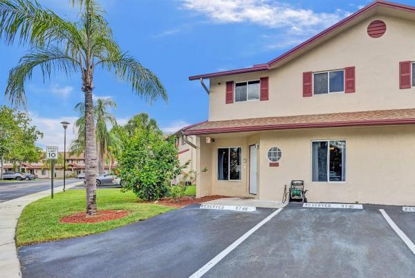 Nob Hill At Welleby, 9749 NW 37th St, Sunrise, Florida 33351, image 1