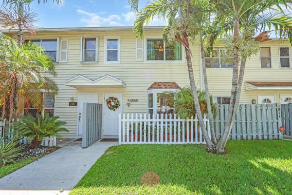Edgewater Townhomes, 1869 NE 15th Ave #1869, Fort Lauderdale, Florida 33305, image 1