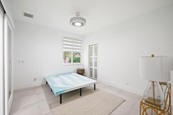 Montclaire, 2510 Montclaire Cir, Weston, Florida 33327, image 2