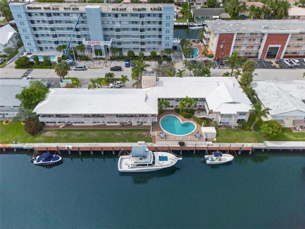 Oakland Arms, 2824 NE 33rd Ct #8, Fort Lauderdale, Florida 33306, image 1