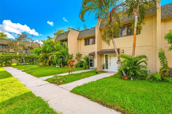 The Racquet Club Of Deer Creek 2, 89 Deer Creek Rd #104, Deerfield Beach, Florida 33442, image 1