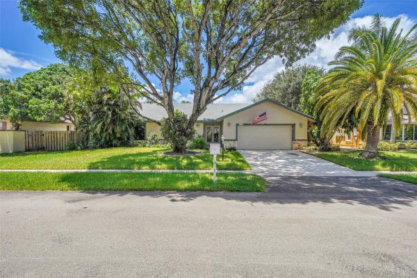Boulevard North, 7481 NW 42nd St, Lauderhill, Florida 33319, image 1