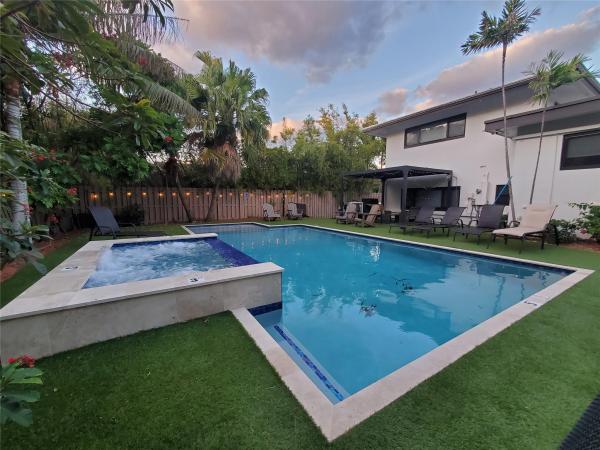 Harbour Heights, 2009 Admirals Way, Fort Lauderdale, Florida 33316, image 1