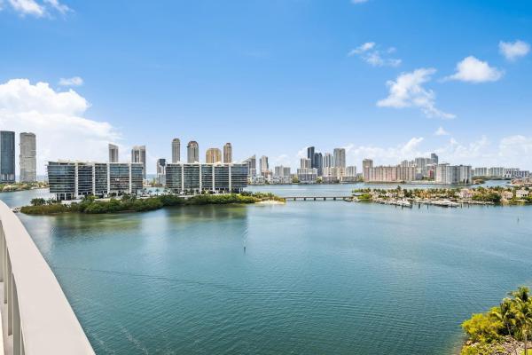 Echo Aventura East, 3300 NE 188th St #UPH09, Aventura, Florida 33180, image 1
