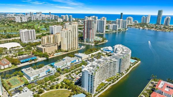 Echo Aventura East, 3300 NE 188th St #UPH-09, Aventura, Florida 33180, image 1