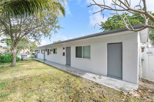 Avondale, 332 SW 2nd Pl, Pompano Beach, Florida 33060, image 1
